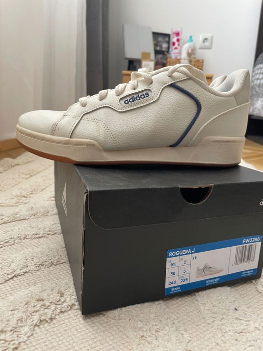 Кецове Adidas Roguera J