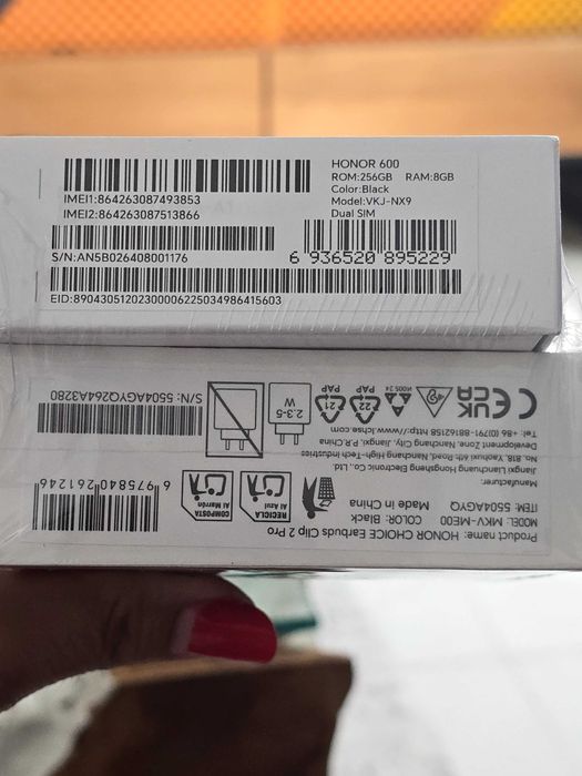 Honor 600 -256 Gb+casti