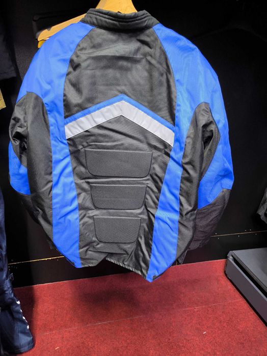 Geaca moto iarna NOUA, impermeabila, protectii umeri coate si spate