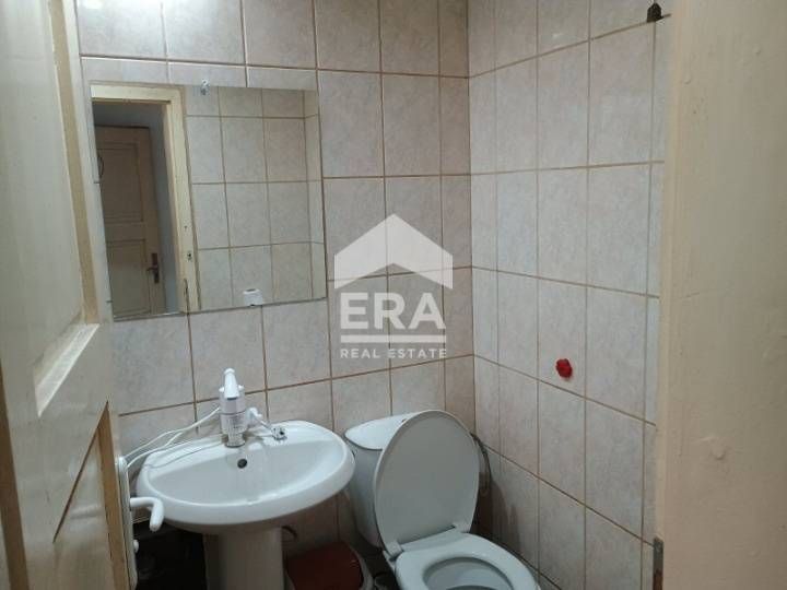 Продава се Офис в Варна, ЖП Гара - 99 кв.м за 1561 €/кв.м - Снимка #6