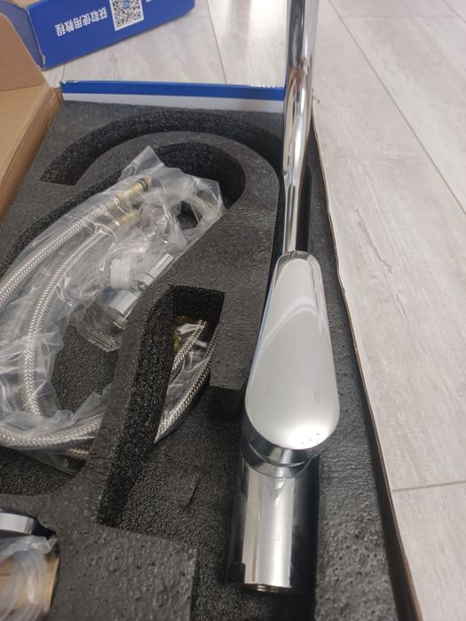 Продам смеситель для кухни