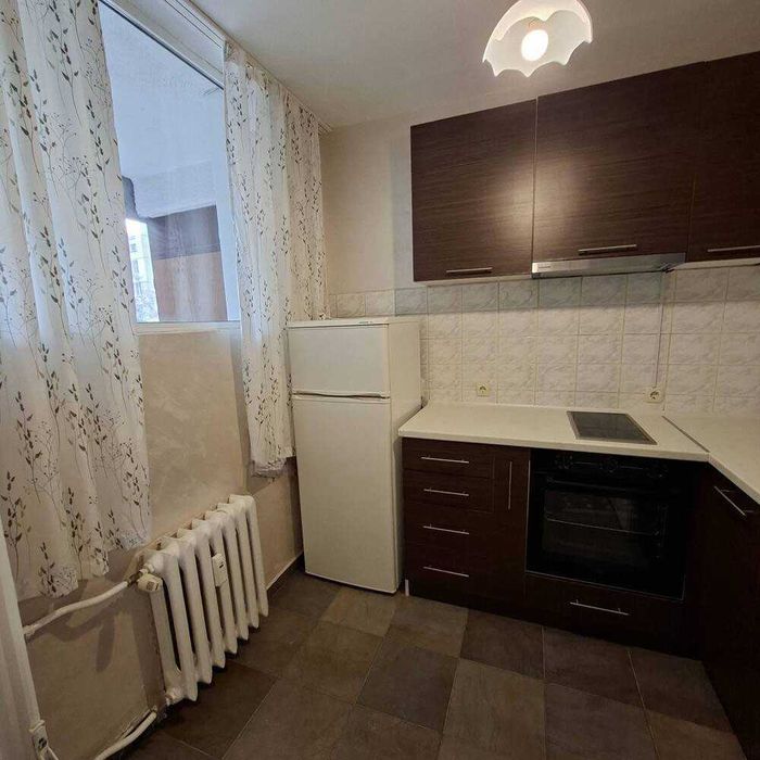 Дава се под наем Двустаен апартамент в София, Гео Милев - 76 кв.м за 598.23 € - Снимка #1