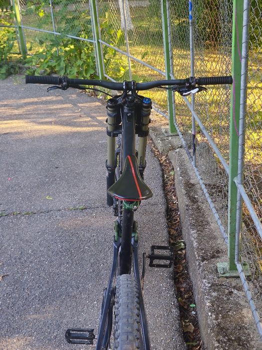 Bicicleta downhill Canyon torque frx