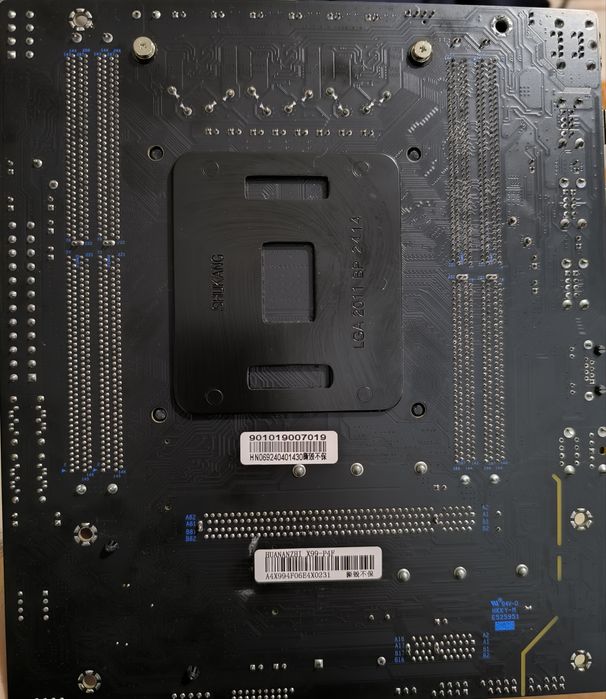 Huananzhi X99 PD4 + Intel Xeon E5-2666 v3 (10C/20T)