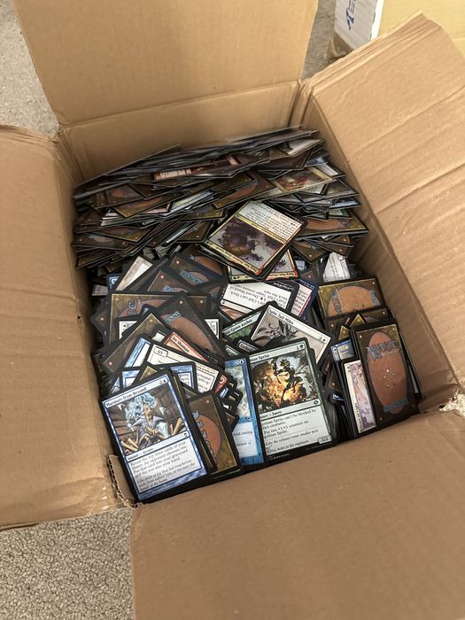 Cărți Magic: The Gathering la kilogram-140lei/kg aprox 50kg disponibil