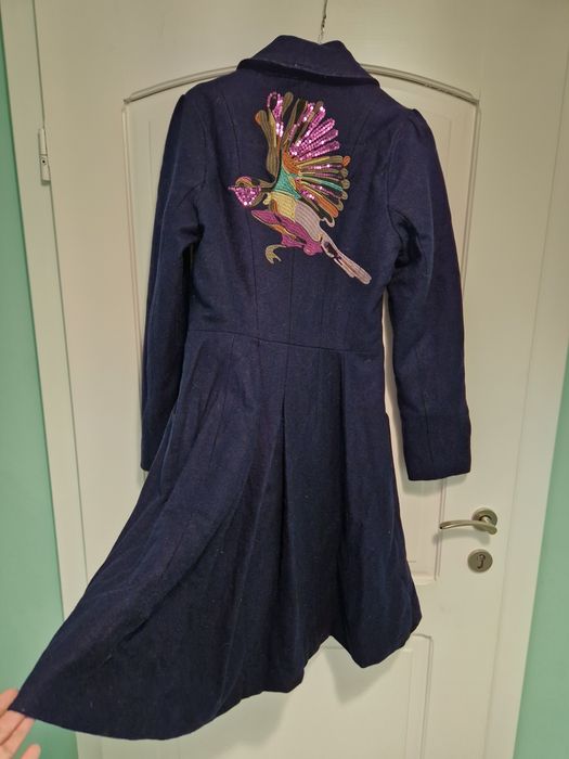 Vând palton din lână, marimea M