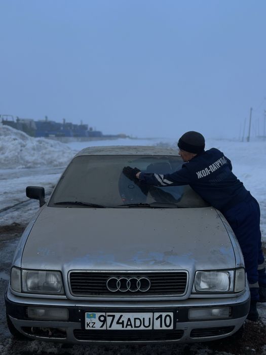 Продам Ауди В4 1994