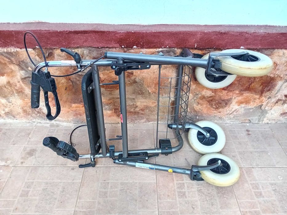 Rolator pliabil max 120 kg