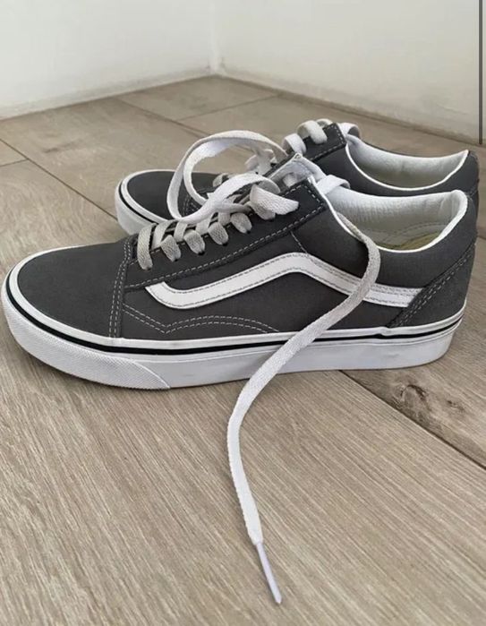 Оригинальные кроссовки Van's