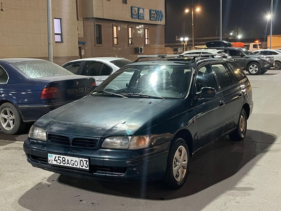 Toyota Carina E 1,6 МКПП универсал