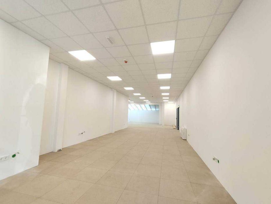 Дава се под наем Магазин в София, Зона Б-18 - 289 кв.м за 5196 € - Снимка #4