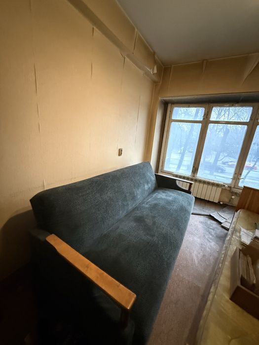 Диван срочно продаю