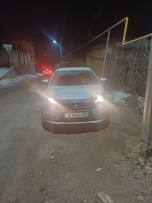 Лада Веста седан