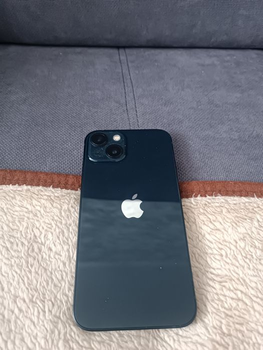 Продам айфон 13 срочно