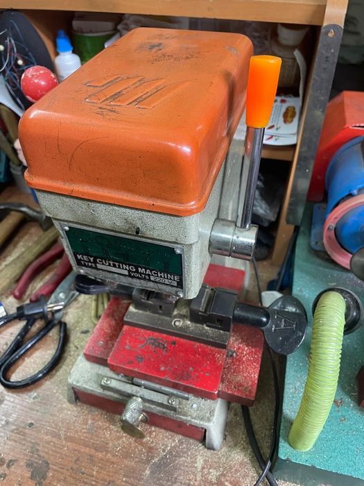 Станки для изг.ключей и машинка для обуви