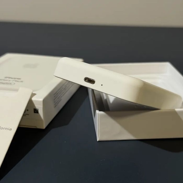 MagSafe Battery Pack повербанг
