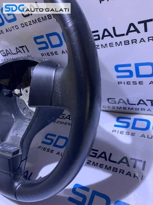 Volan din Piele in 3 Spite VW Passat B6 2005 - 2010 Cod: 3C0 419 091 AG / 3C0419091AG
