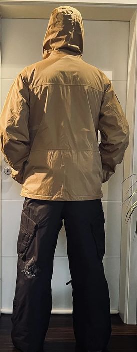 Яке мъжко "Burton"