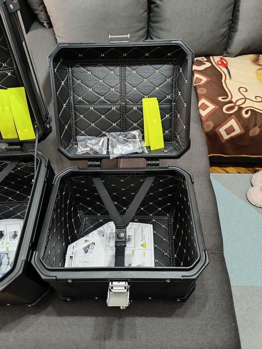 Куфар за мотоциклет универсален 45 литра чисто нов. 65 литра чисто нов