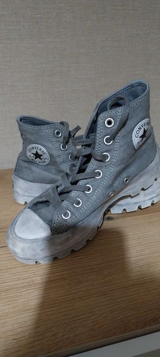 Converse лимитирана серия, неразличими от нови