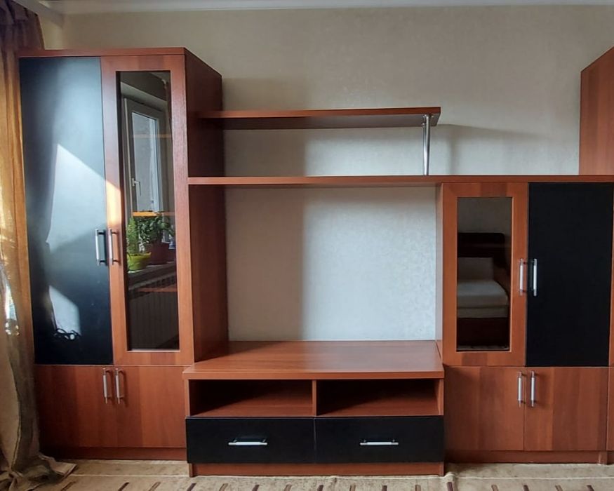 Продам Стенку-горку