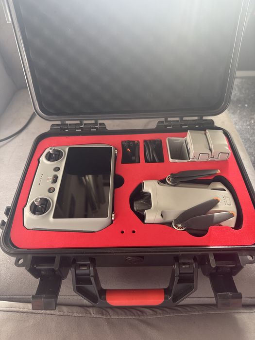 Drona DJI Mini 3 PRO, 48MP, 4K60 + Smart Controller