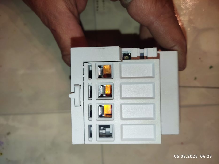 модульный контактор Schneider Electric CT 63А.