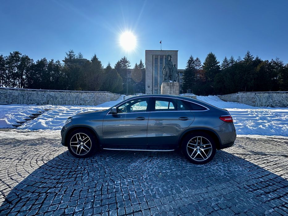 Mercedes GLE Coupe. / Variante imobiliare