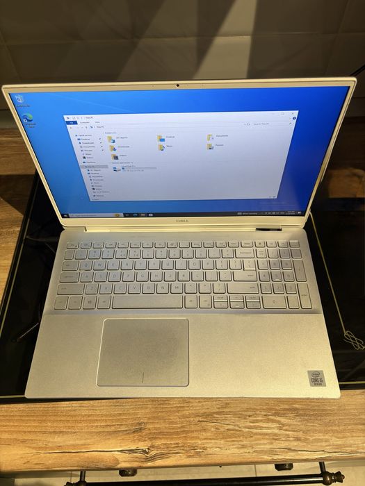 Laptop dell ispirion 15” i5 10th gen 8gb ram 500 GB ssd