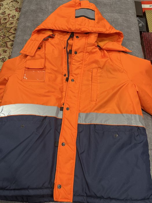 Продам тройку,размер 56-58 ,цена 25 тысяч