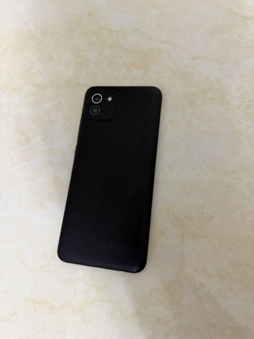 Samsung galaxy a03 sotiladi