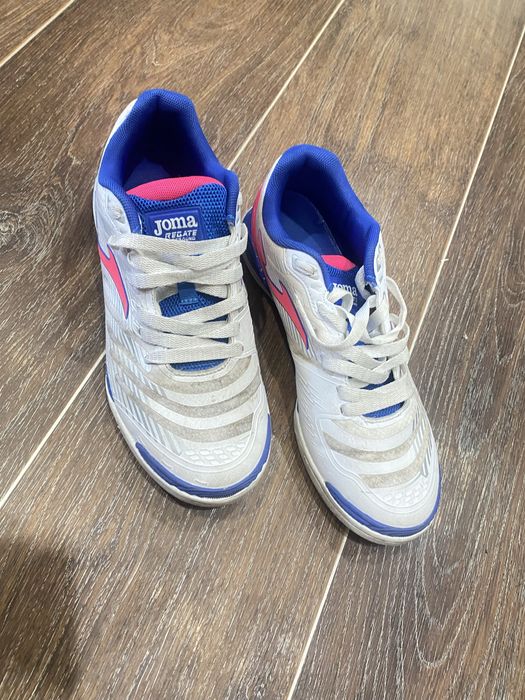 Продам футзалки JOMA