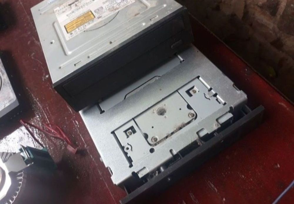 Ingelen digital receiver și piese pc functionale