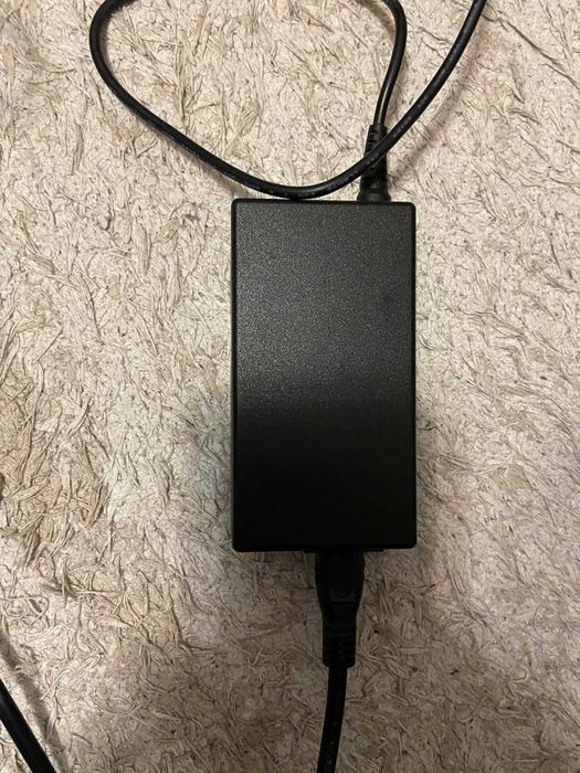 Logitech G29 + Shifter + педали | PS4/PS5/PC | Отлично състояние