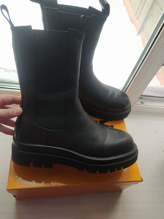 Продам сапоги чисто кожа размер 39