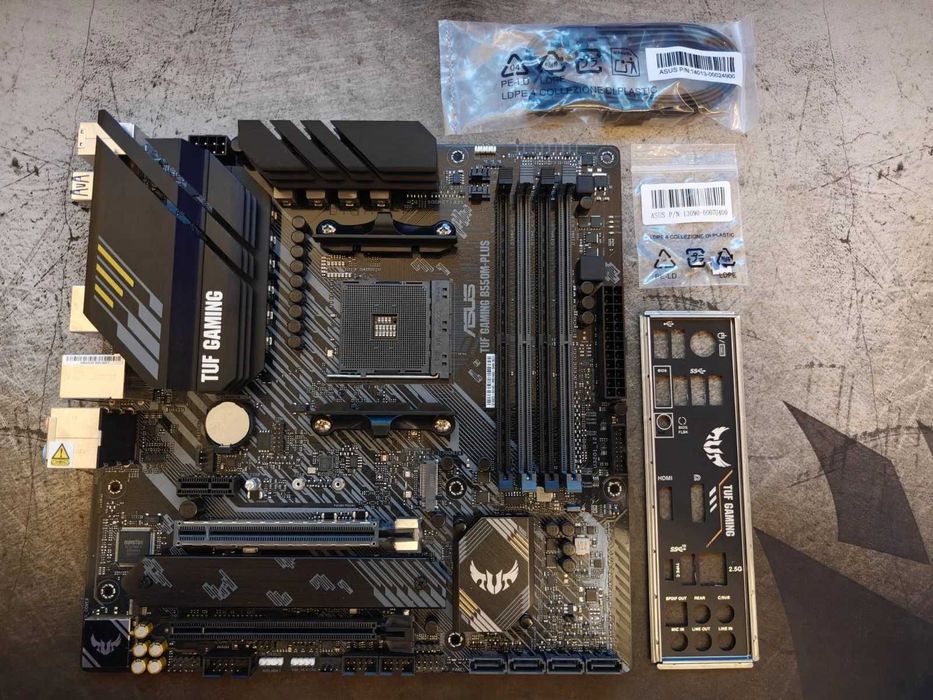 ASUS TUF B550M-Plus Gaming + Ryzen 5 5600, шестядрен 3.9/4.4GHz AM4