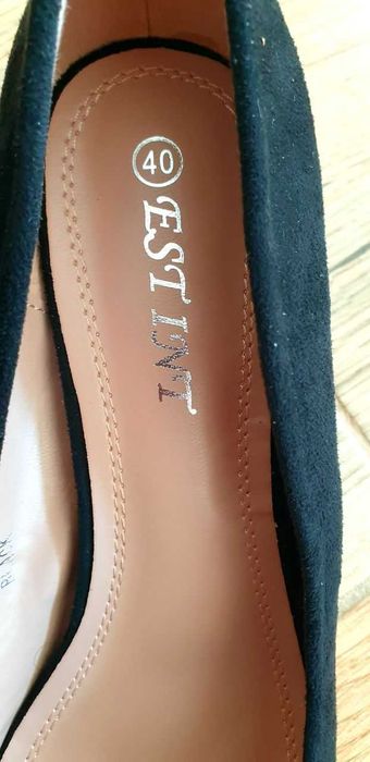 Официални черни, дамски, велурени обувки