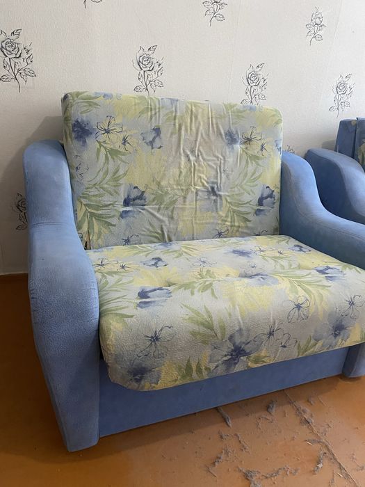 Раскалдной диванчик