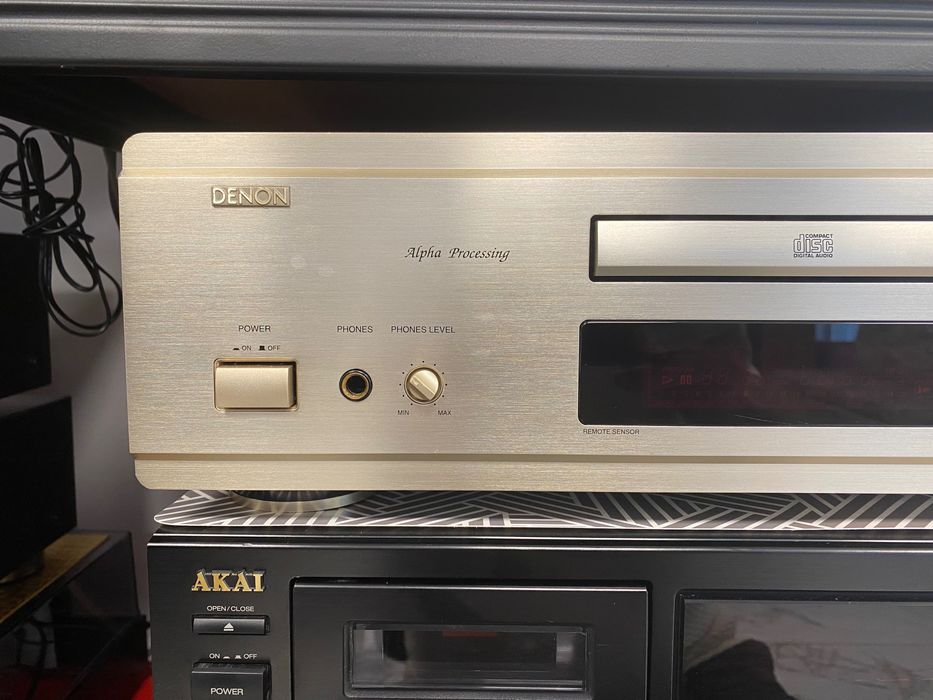 Висок клас CD плеър Denon