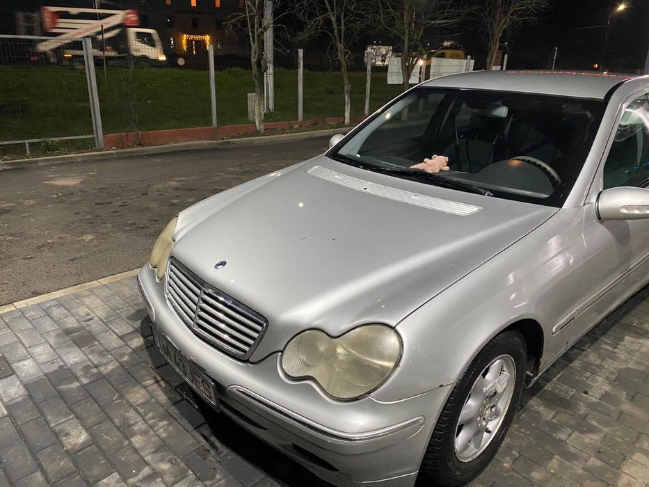 Vand Mercedes C220 an 2002 Automat