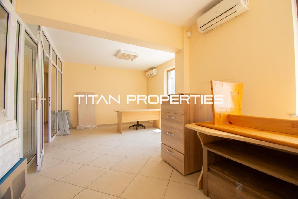 Дава се под наем Офис в София, Банишора - 122 кв.м за 600 € - Снимка #2