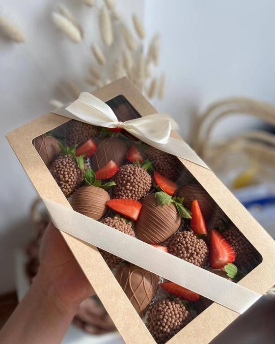 Клубника  шоколаде  Астана 24/7