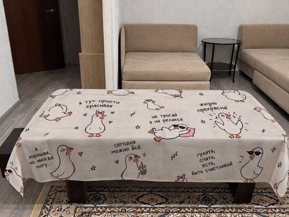 Стол для дома.  .