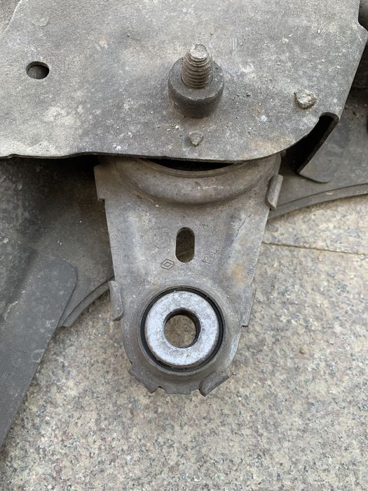Cadru jug Scenic 3 Megane 3 Fluence fata. OEM stare f buna!