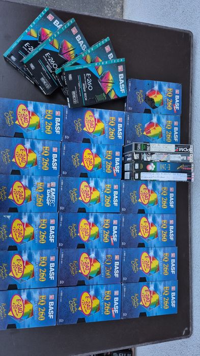 Vând Lot 26 casete video marca Basf & Mega view model 260 minute filme