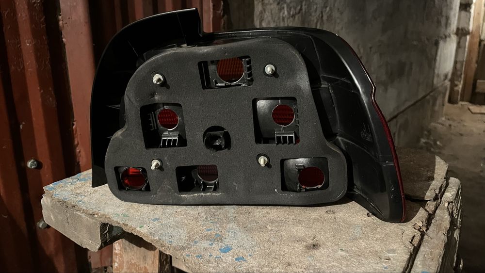 Продам задние фонари бмв е 39