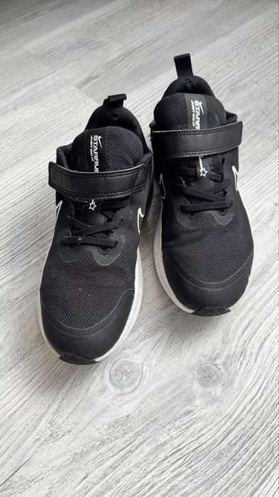 Маратонки Nike 35 номер