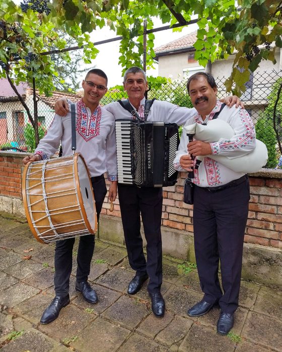 Оркестър за извеждане на булка