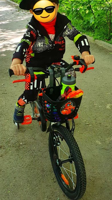 Bicicleta de copii cu roti ajutatoare