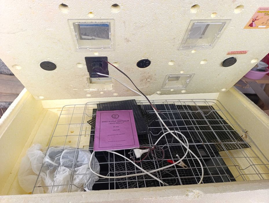 Продам инкубатор